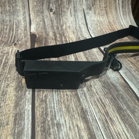 Barely Used Black and Green Rechargeable LED Headlamp Item #PHK404 - Picture 2 of 3